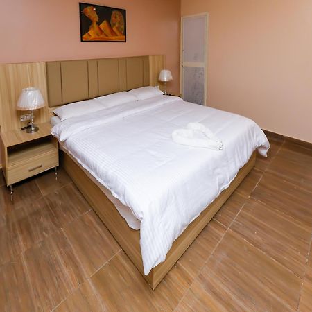 Pyramids Express View Hotel Kafret el-Gabal Exterior photo