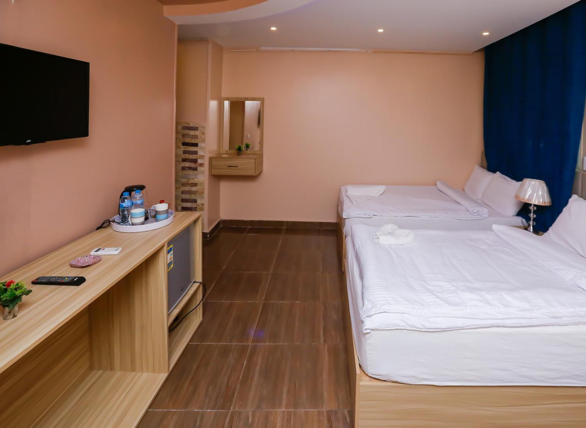 Pyramids Express View Hotel Kafret el-Gabal Exterior photo