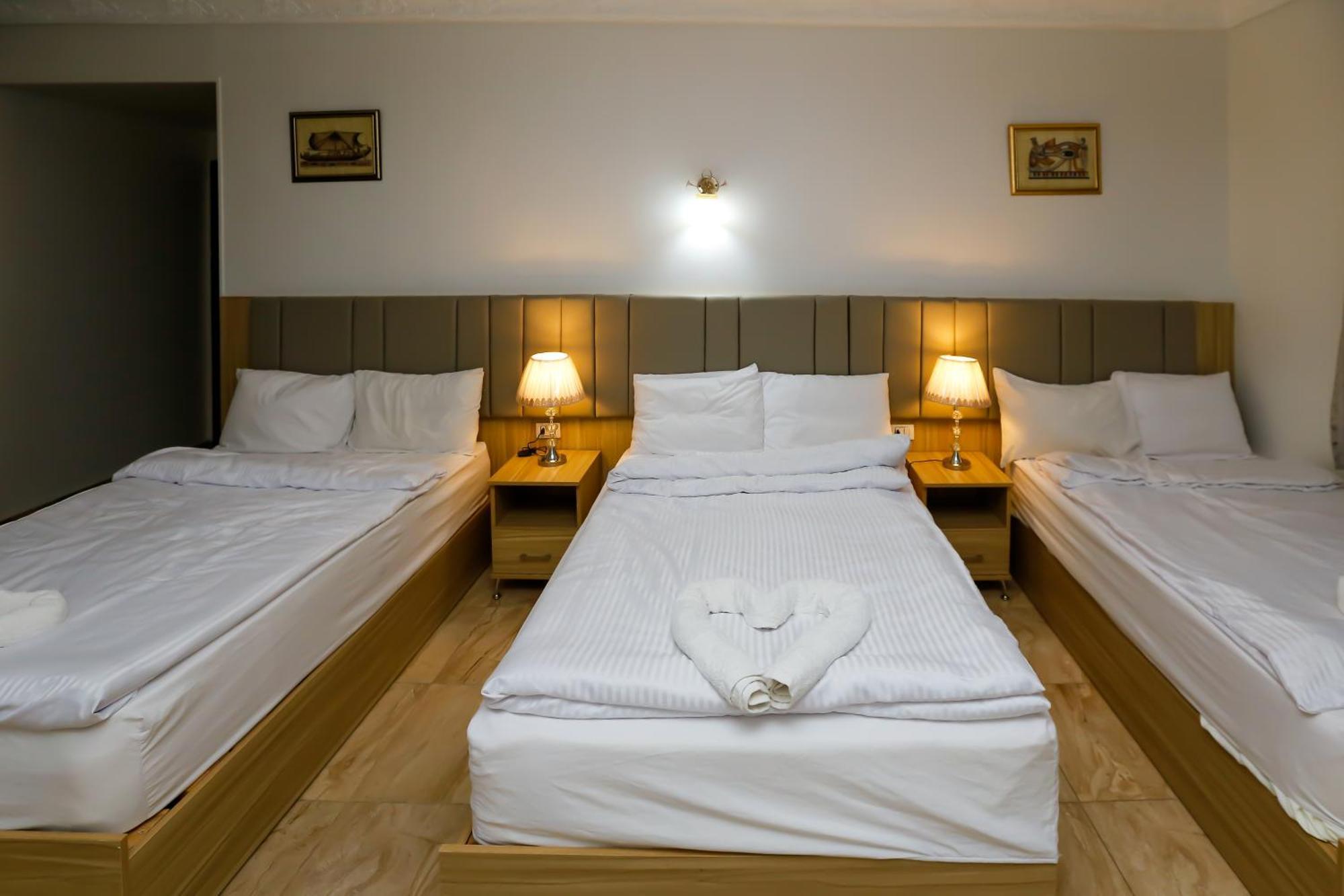 Pyramids Express View Hotel Kafret el-Gabal Exterior photo